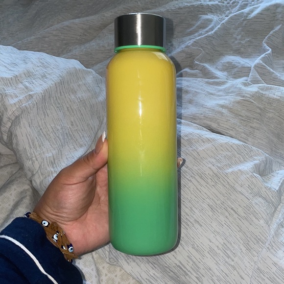 STARBUCKS Pink Yellow Green Ombré Glass Water Bottle. NEW. NEVER USED. 20 oz. - Picture 3 of 5
